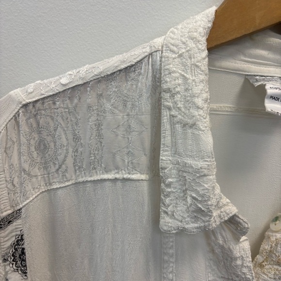 Vintage Ghost by Andrea Sargeant Patchwork Blouse - Picture 5 of 11